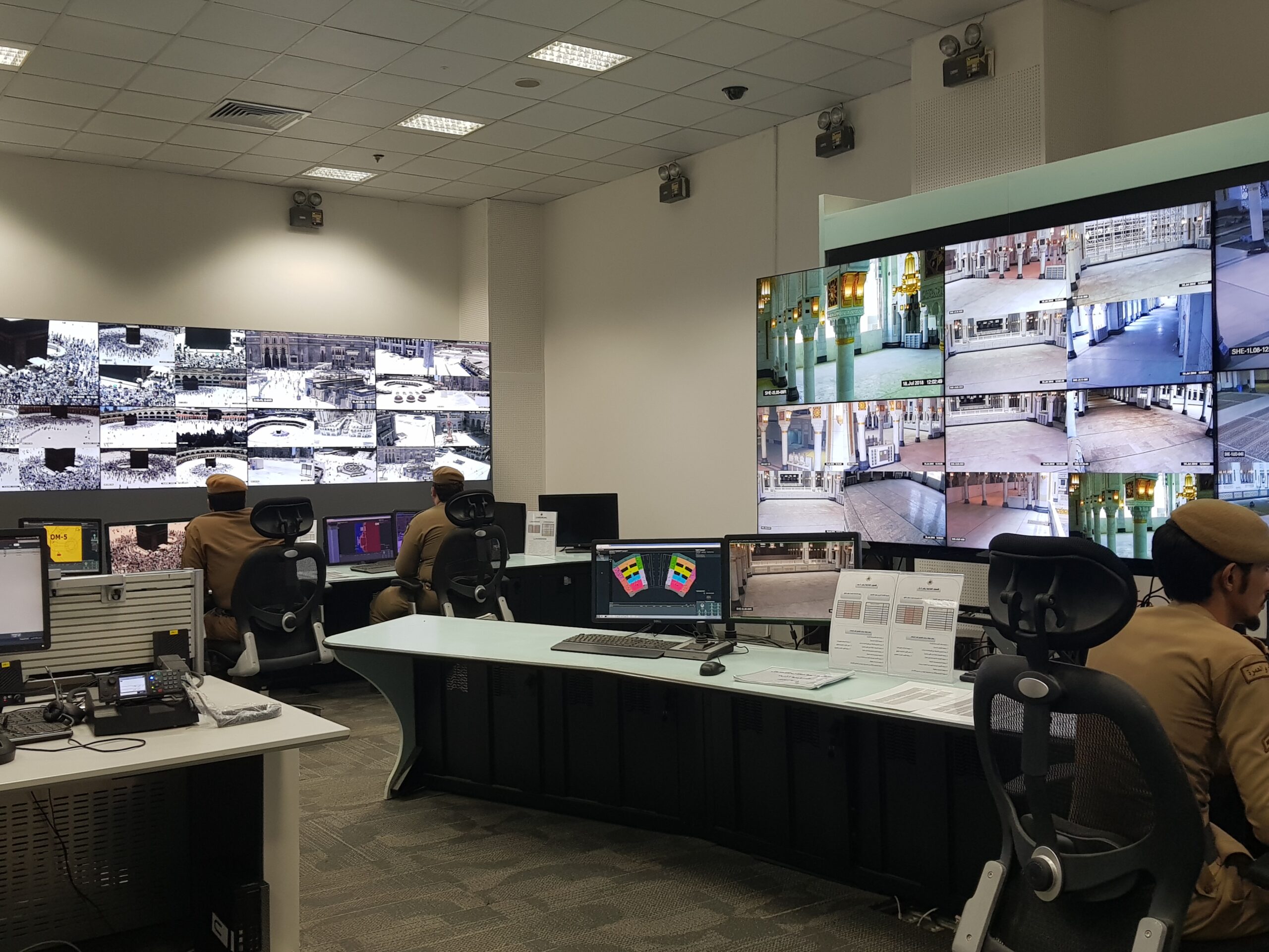 Hajj1441 - 6,250 cameras monitor movements at Grand Mosque in detail