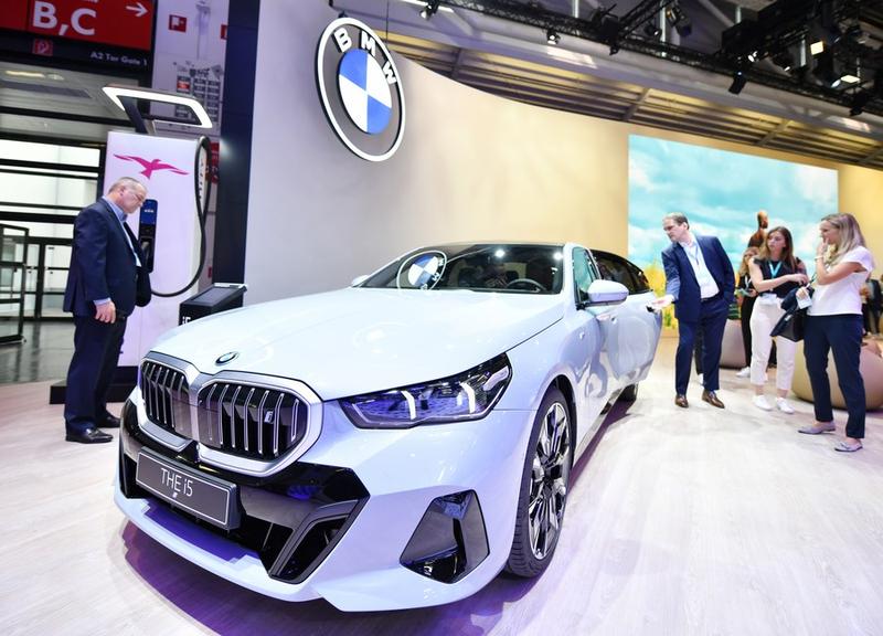 Produsen mobil Jerman BMW 