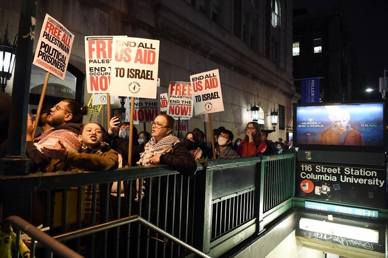 Aksi unjuk rasa pro-Palestina