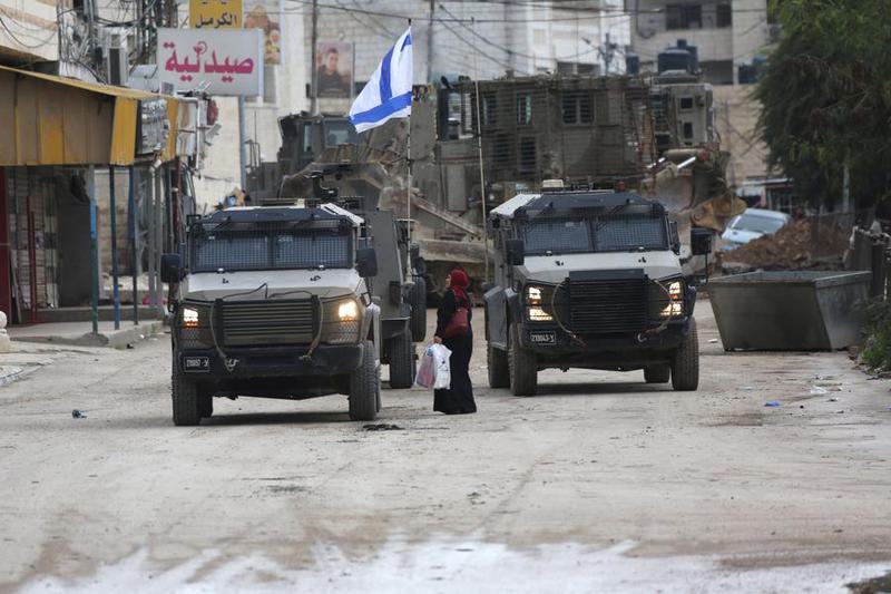 militer Israel memperluas operasi