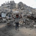 ketika sampah plastik dibakar