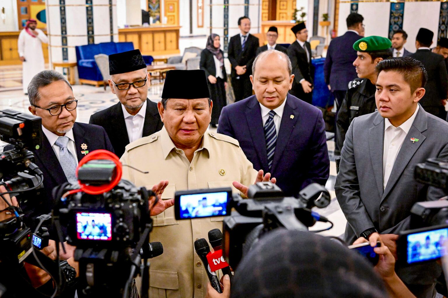 pembentukan Dewan Koordinasi Tertinggi