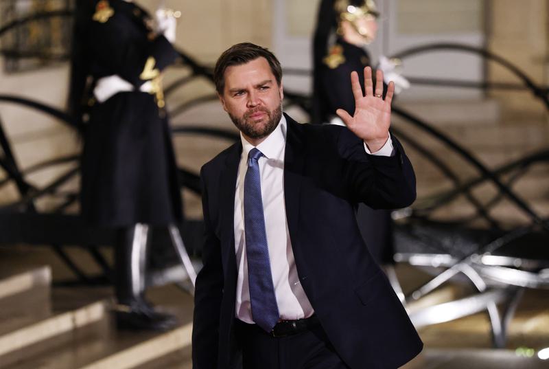 Pemerintahan Trump mengadopsi kebijakan