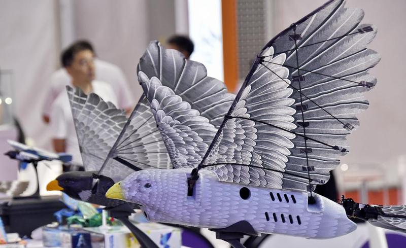 roboFalcon2.0 meniru gerakan sayap