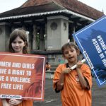 menghapus kesenjangan digital gender