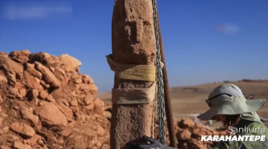 Pilar berbentuk T dengan