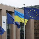 Ukraina menerima pinjaman sebesar