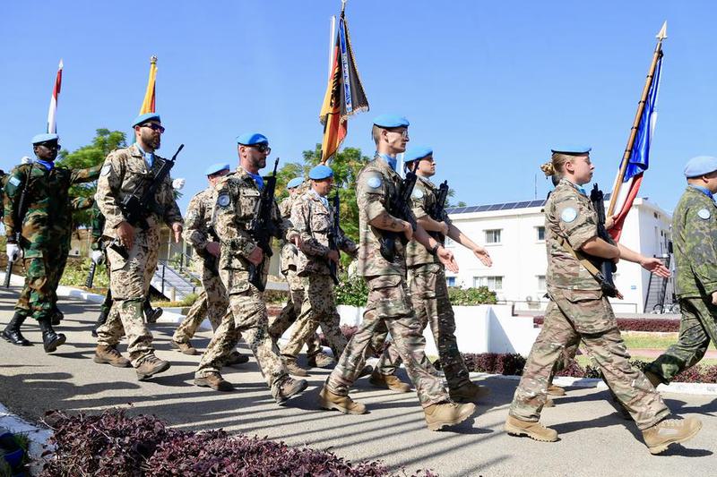 Israel melepaskan tembakan