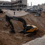 Israel menyerahkan jenazah 15