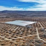 Lubang hitam bertindak sebagai