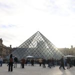 Perampokan di Museum Louvre