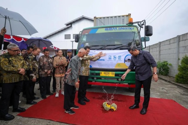 Ekspor produk furniture rotan